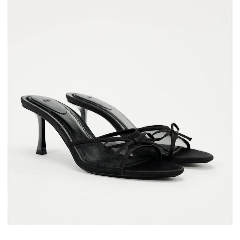 Véronique – sandales noires en dentelle à petit talon nœud