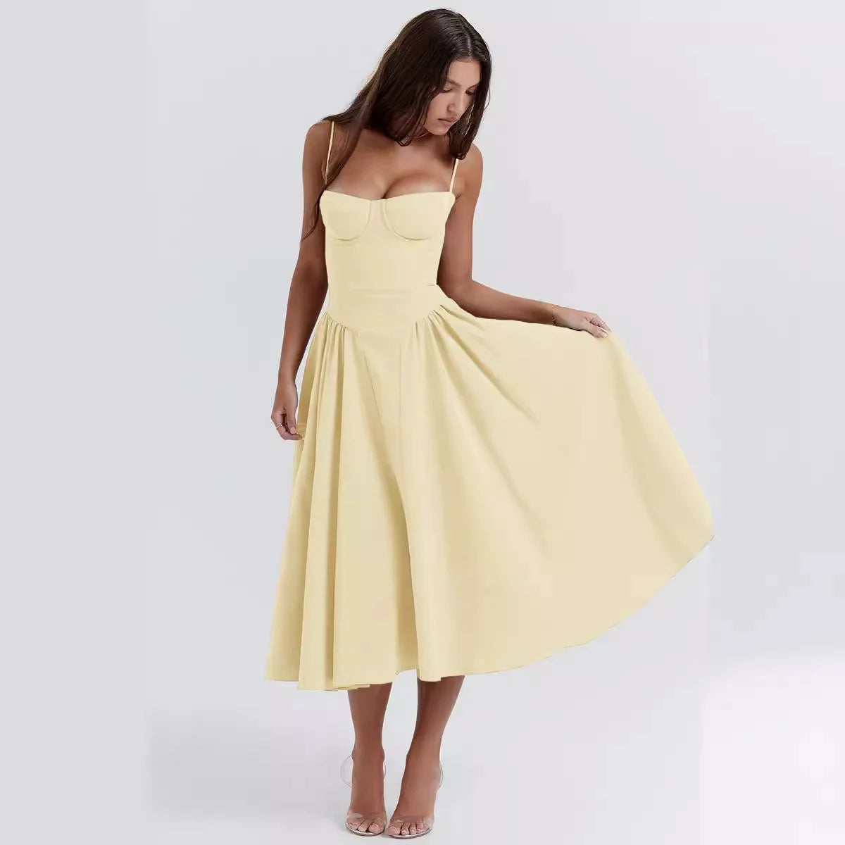 Zéphora – robe midi plissée à bretelles fines