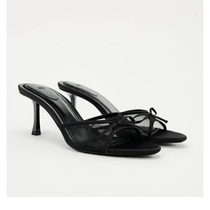 Véronique – sandales noires en dentelle à petit talon nœud